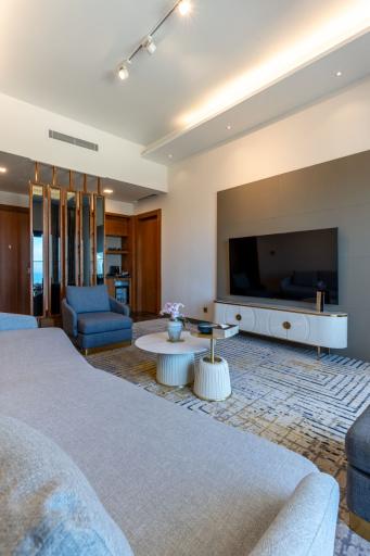 عکس هتل پنج ستاره پالاس