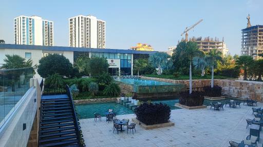 عکس هتل پنج ستاره پالاس