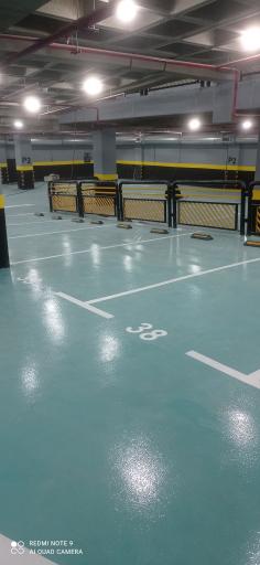 عکس پارکینگ عمومی شهید مدنی