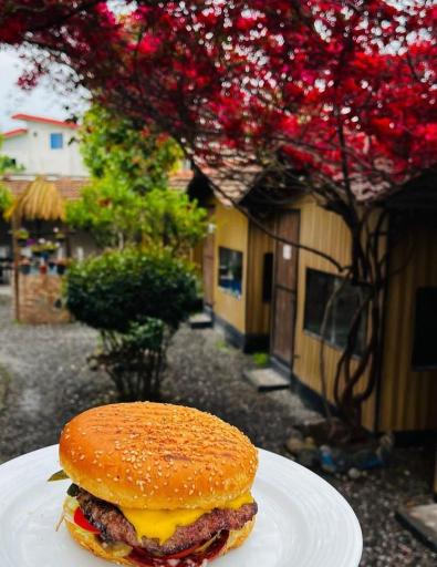 عکس کافه رستوران فرحزاد