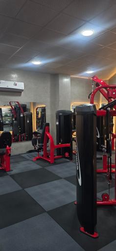 عکس باشگاه بدنسازی افق 