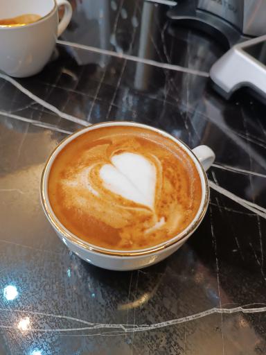 عکس کافی شاپ فور یو