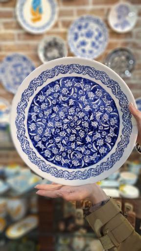 عکس نمایشگاه و فروشگاه دائمی صنایع دستی عالی قاپو