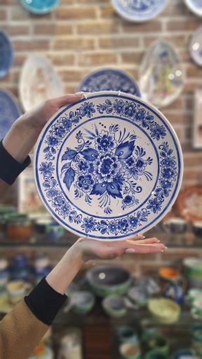 عکس نمایشگاه و فروشگاه دائمی صنایع دستی عالی قاپو