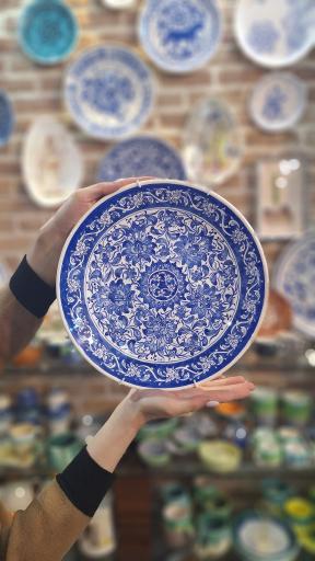 عکس نمایشگاه و فروشگاه دائمی صنایع دستی عالی قاپو