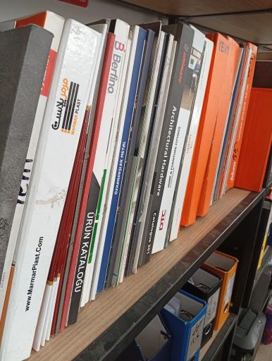 عکس فروشگاه ینی مارکت 