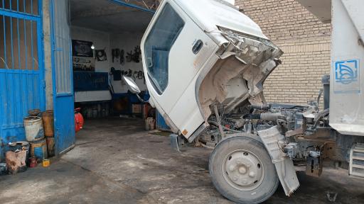 عکس تعمیرگاه ایسوزو مجید