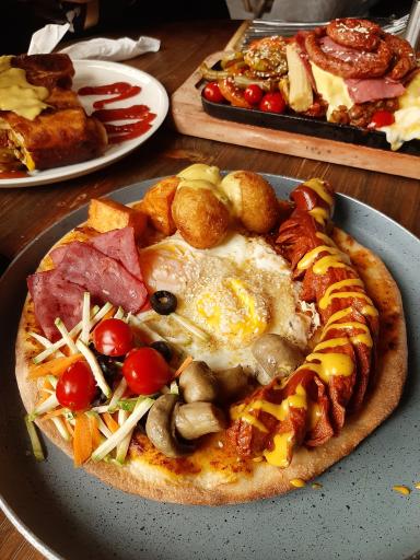 عکس کافه تاک