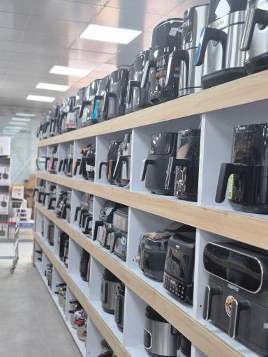 عکس هایپر مارکت گل نرگس