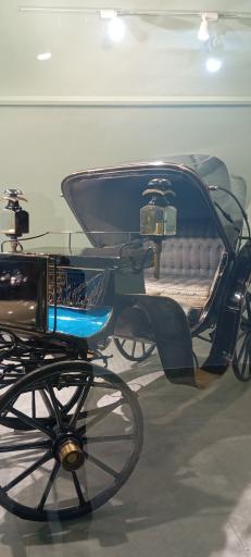 عکس موزه اتومبیل های سلطنتی