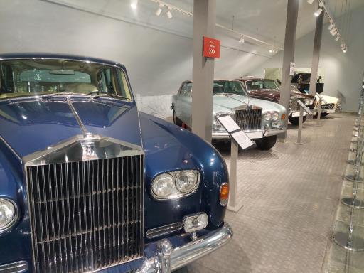 عکس موزه اتومبیل های سلطنتی
