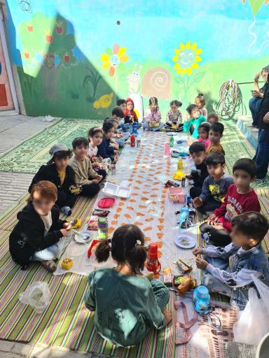 عکس مهدکودک و پیش دبستانی توت فرنگی