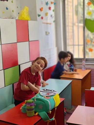 عکس مهدکودک و پیش دبستانی توت فرنگی