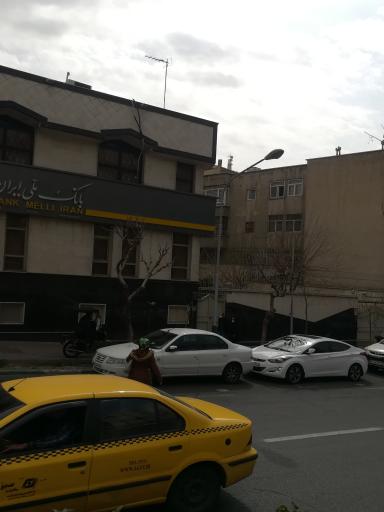 عکس بانک ملی