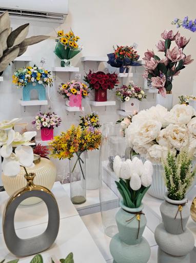 عکس گل فروشی ژوبا