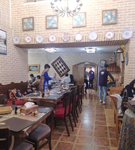 عکس رستوران شازده