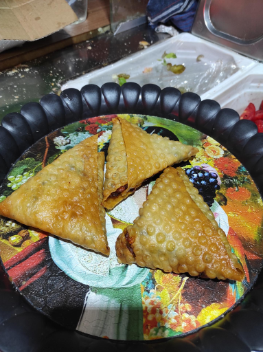 عکس ساندویچ و پاچینی جیزه