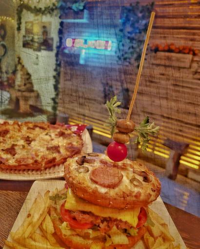 عکس کافه فست فود برکه