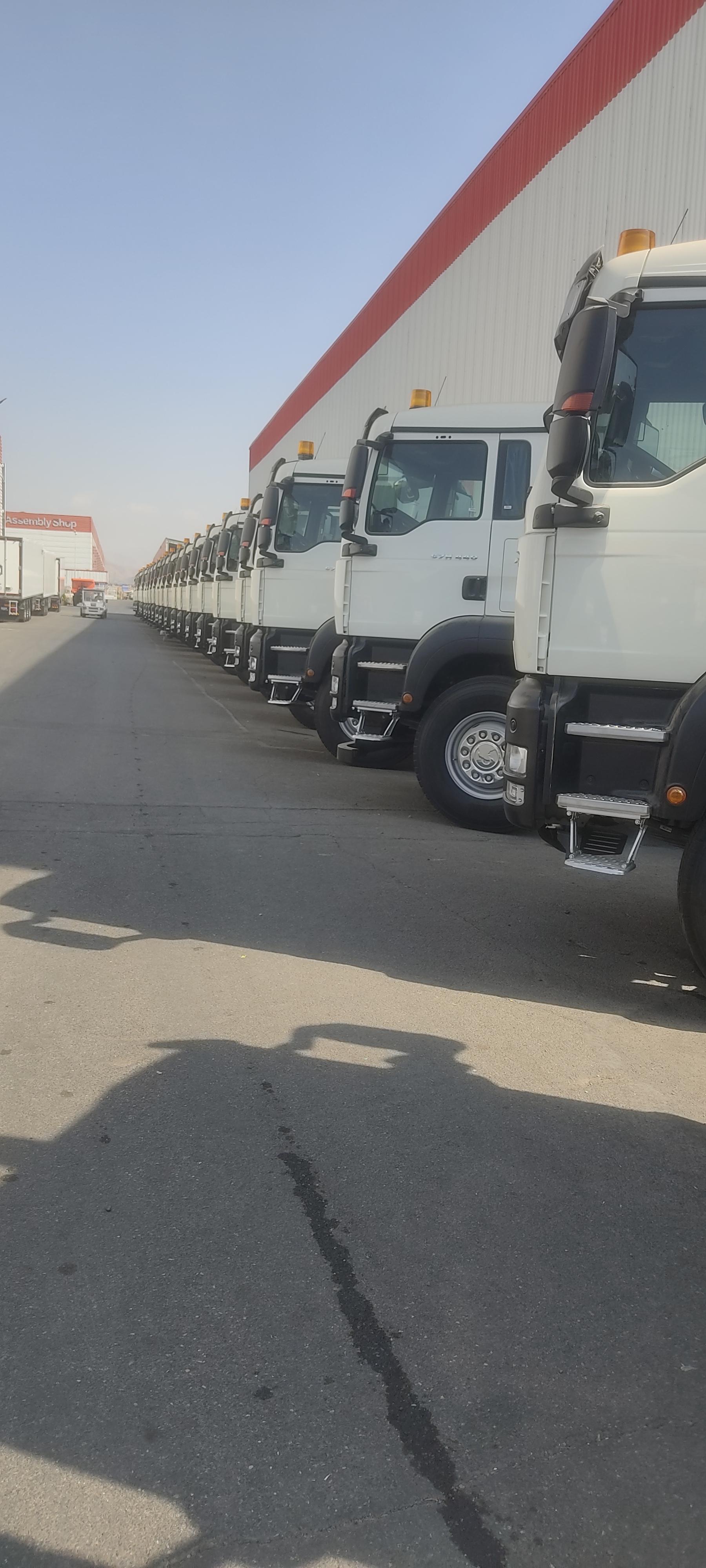 عکس اداره تحویل ماموت