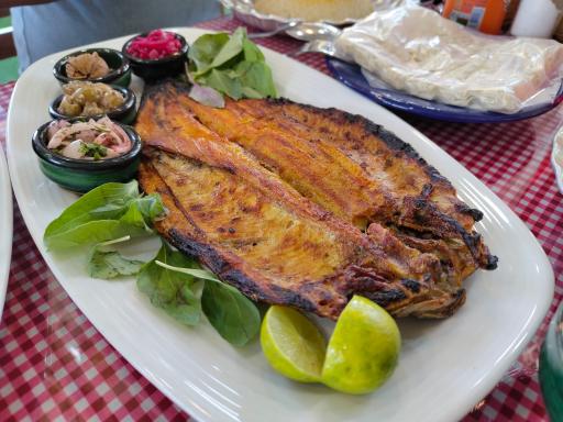 عکس رستوران سنتی ننه نعنا