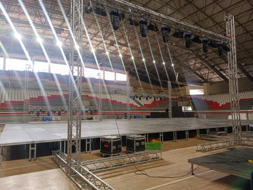 عکس ورزشگاه سرپوشیده شهید قاسم سلیمانی