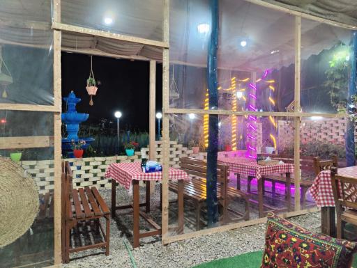 عکس رستوران سنتی ننه نعنا