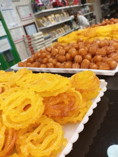 عکس شیرینی حاج بادوم