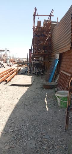 عکس انبار آهن آلات