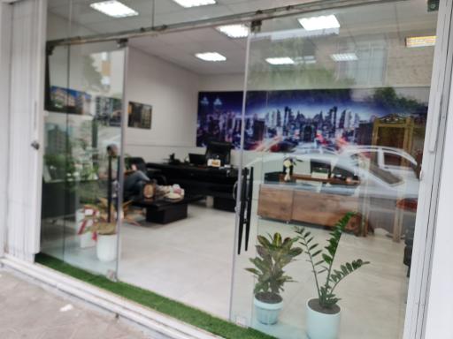 عکس مشاور املاک سلمانی