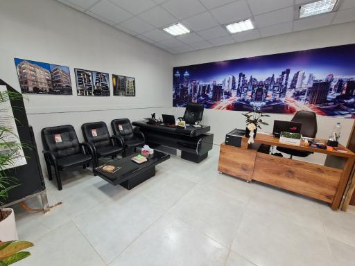 عکس مشاور املاک سلمانی