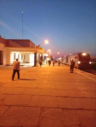 عکس ایستگاه راه آهن شهید امیر عبدالهیان دامغان