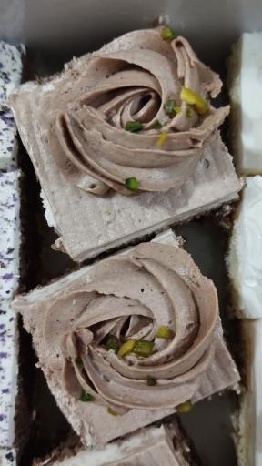 شیرینی سرای یاس