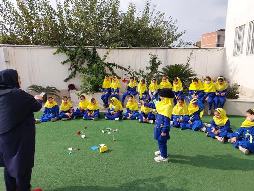 عکس دبستان غیردولتی دخترانه فروغ دانش (شعبه دو)