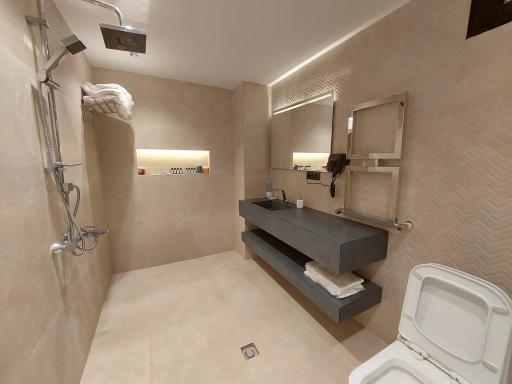 عکس هتل سه ستاره شیندان آستارا 