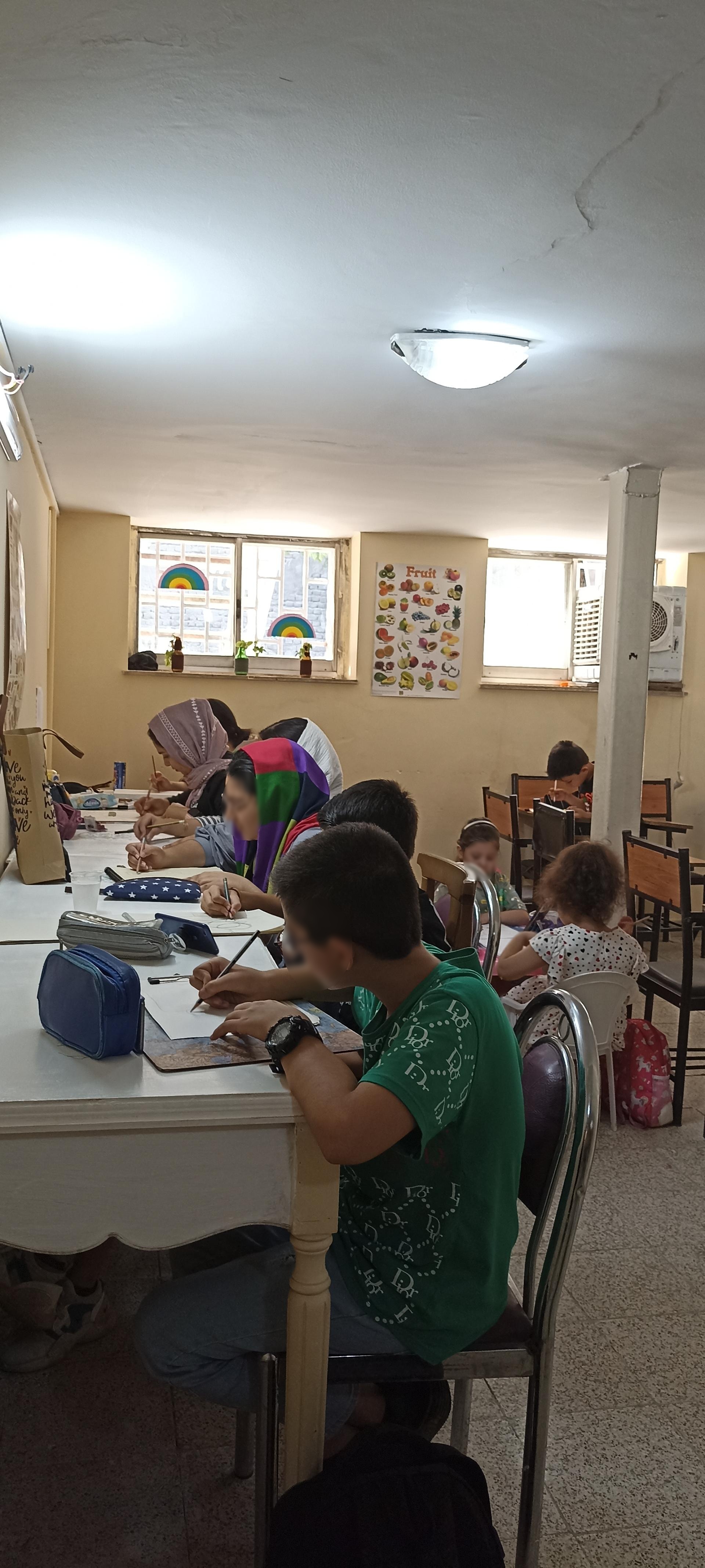 عکس آموزشگاه نقاشی زیبا