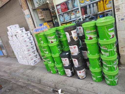 عکس مرکز فروش انواع روغن ماشین و موتور