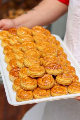 عکس قنادی تسلیمی