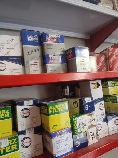 عکس مرکز فروش انواع روغن ماشین و موتور