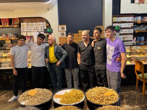 عکس نان و شیرینی شازده