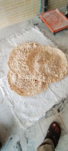 عکس نان سنتی سبوس دار جواد