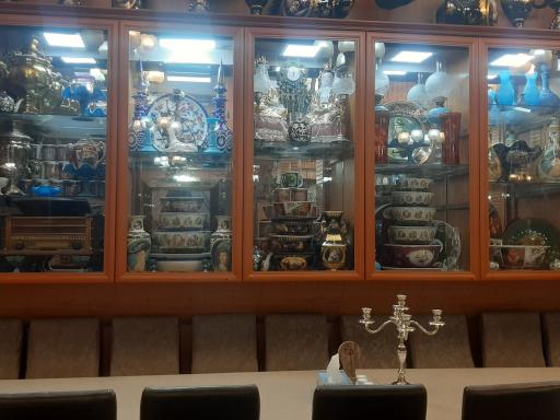 عکس رستوران جهان نما