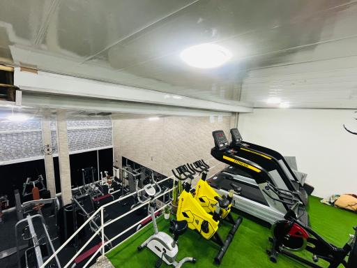 عکس باشگاه بدنسازی شهید پرتویی