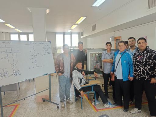 عکس هنرستان فنی حرفه ای هیئت امنایی شهید اصغر امانی