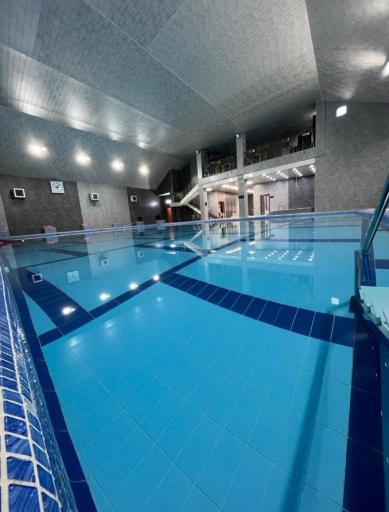 عکس استخر و باشگاه بدنسازی سروش بهشهر