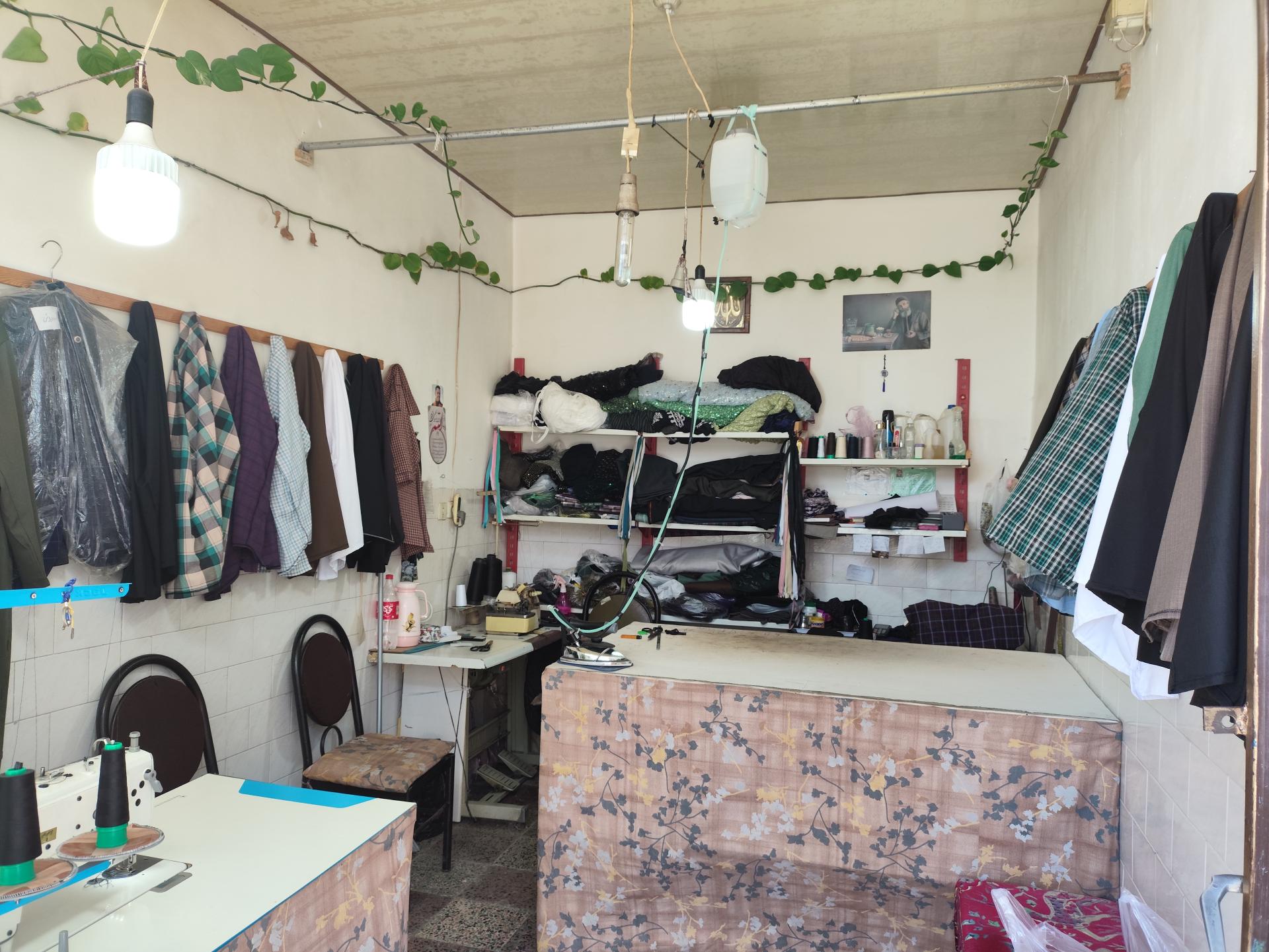 عکس خیاطی عباس