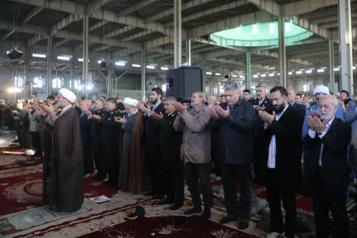 عکس مصلای نماز جمعه