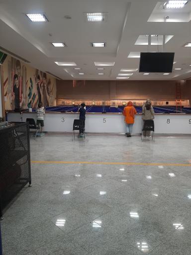 عکس سالن تیراندازی ماشه مهارت