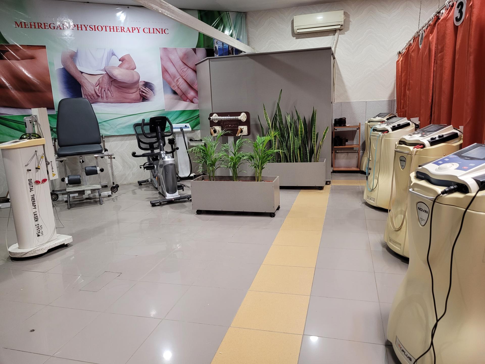 عکس کلینیک فیزیوتراپی مهرگان 