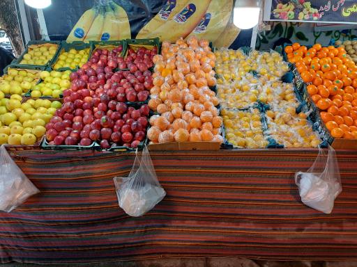 عکس میوه و سبزی فروشی حاتمی 