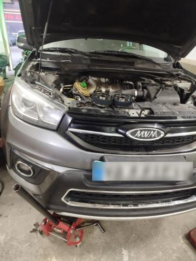 عکس کلینیک تخصصی خودروهای چینی 